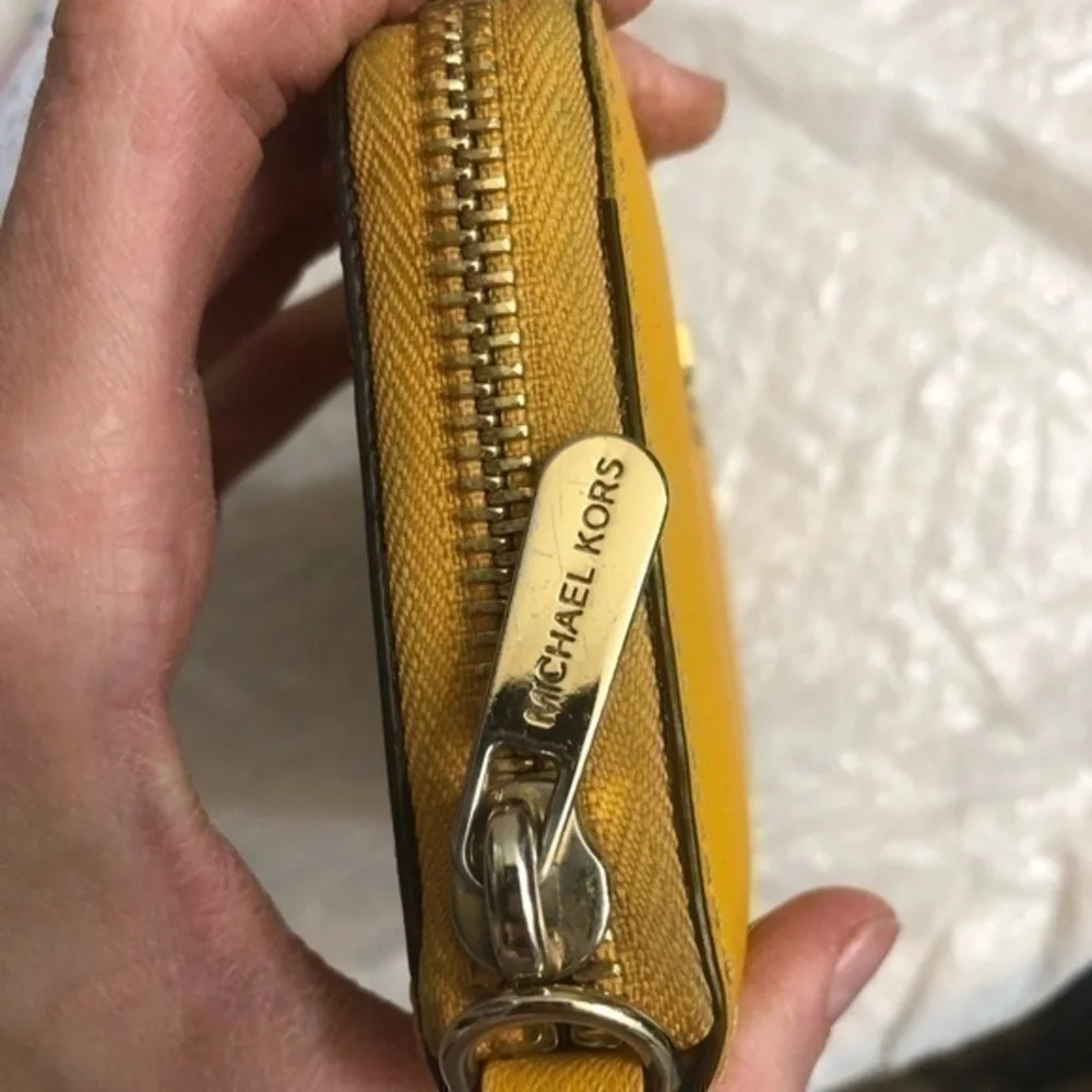 Michael kors yellow saffiano wallet